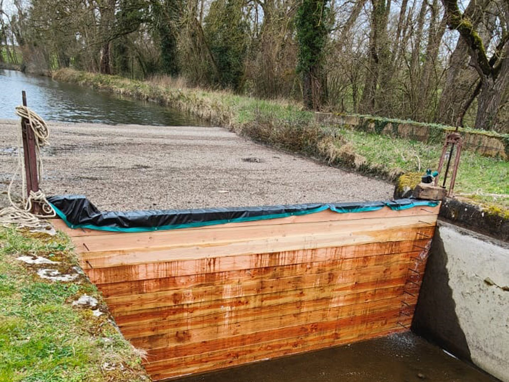 Batardeau au pont de la Teyssonne après mise en eau du port