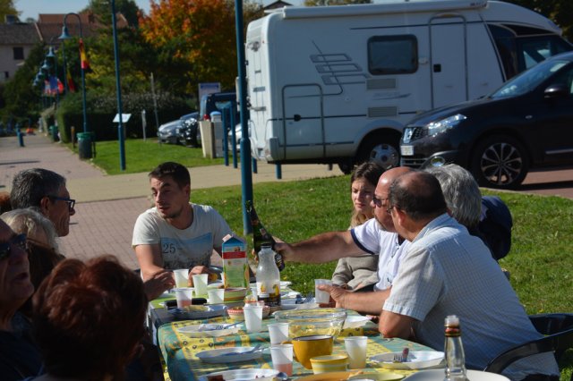 Repas et pétanque 18 octobre 2017 - 10