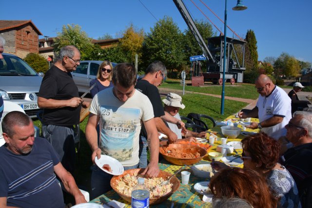 Repas et pétanque 18 octobre 2017 - 20