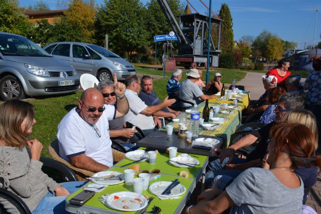 Repas et pétanque 18 octobre 2017 - 25